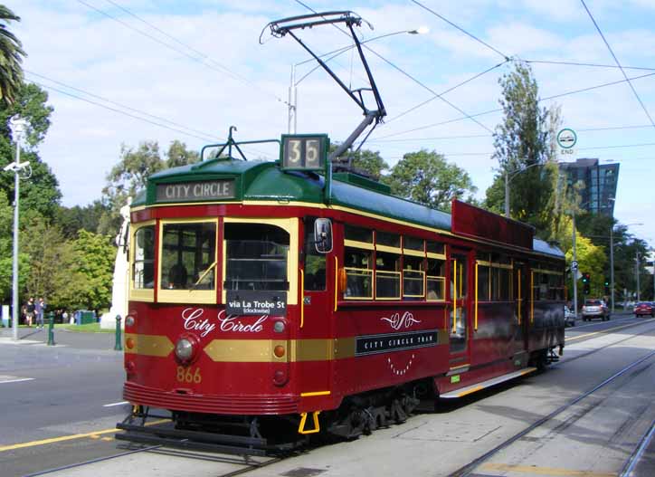 Yarra Trams W class Melbourne City Circle 986